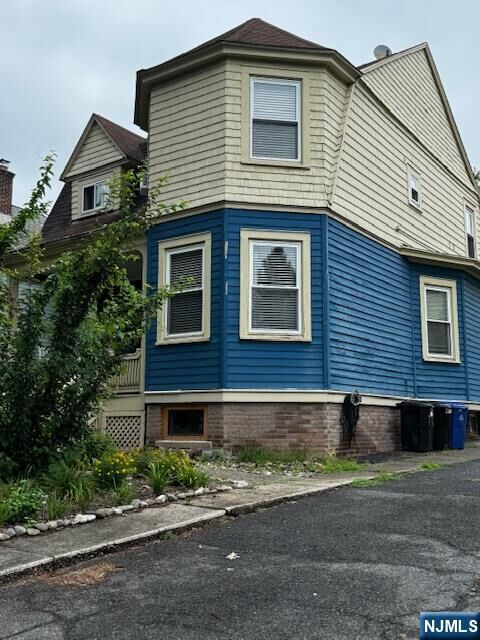 Property Photo:  107 Glen Ridge  NJ 07028 
