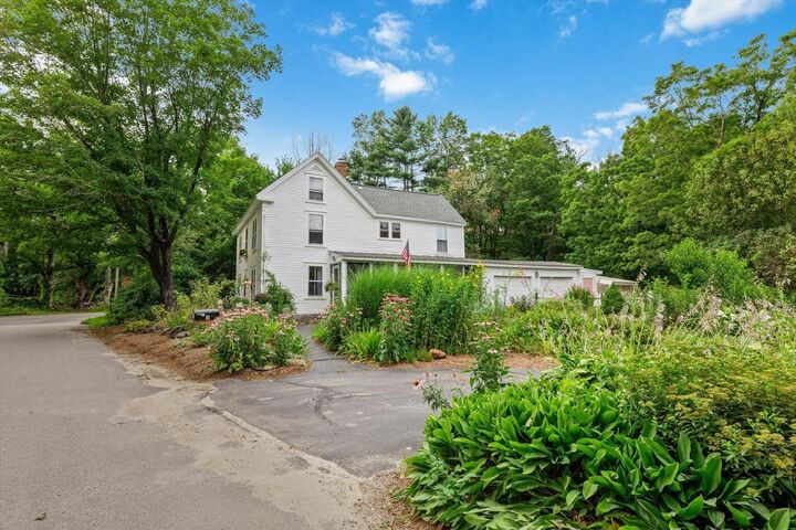 Property Photo:  3 Old County Road South  NH 03043 