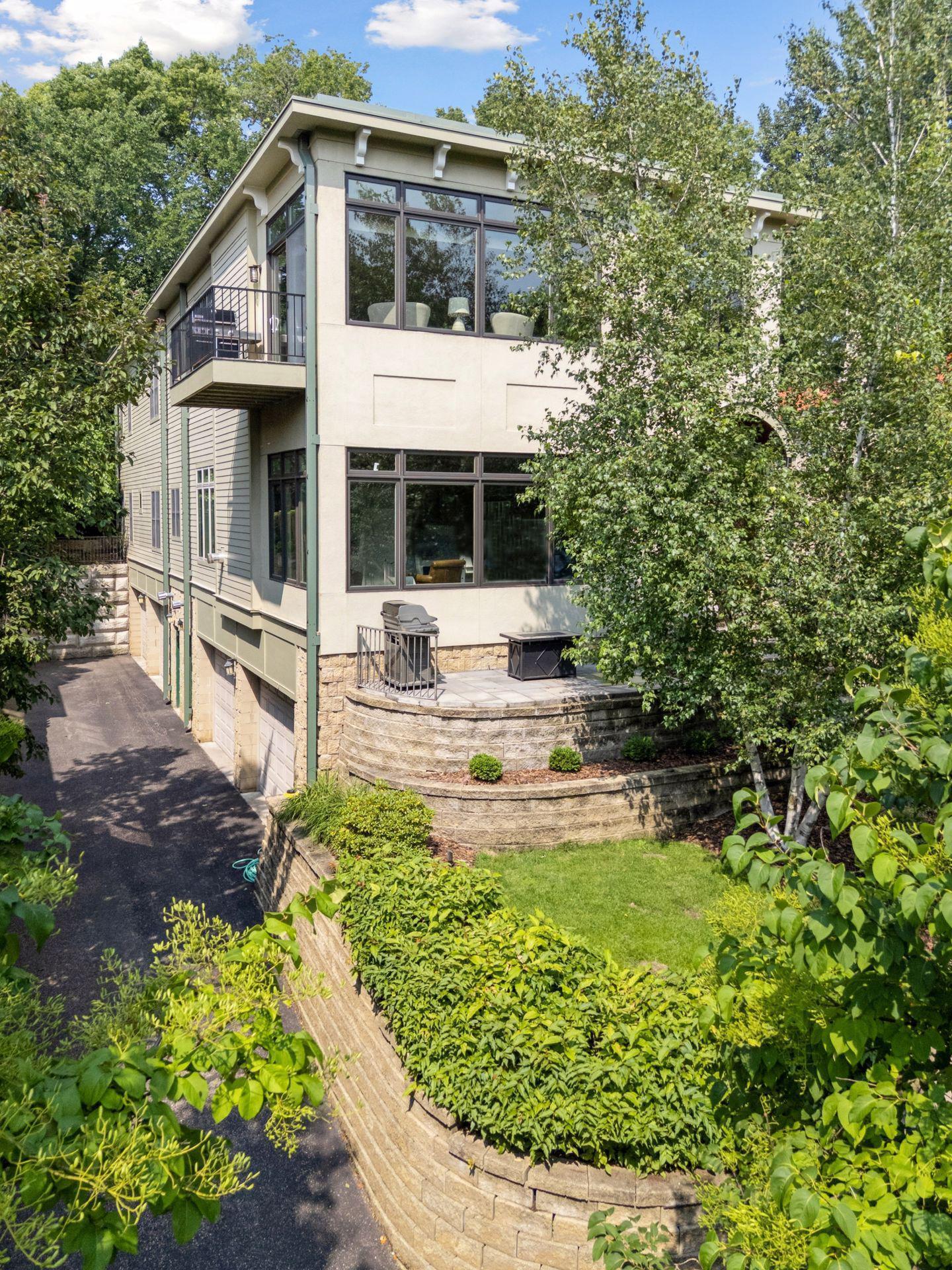 Property Photo: 4436 Thomas Avenue S MN 55410