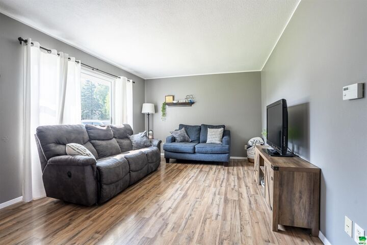 Property Photo:  507 7th Ave SE  IA 51031 
