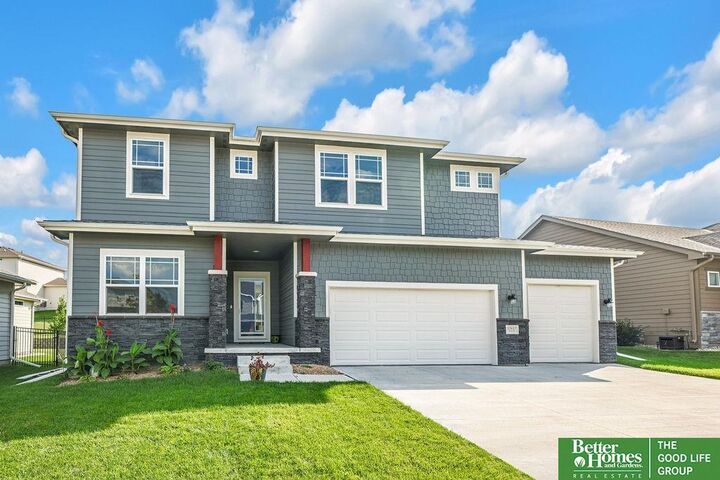 Property Photo:  17617 Clay Street  NE 68007 