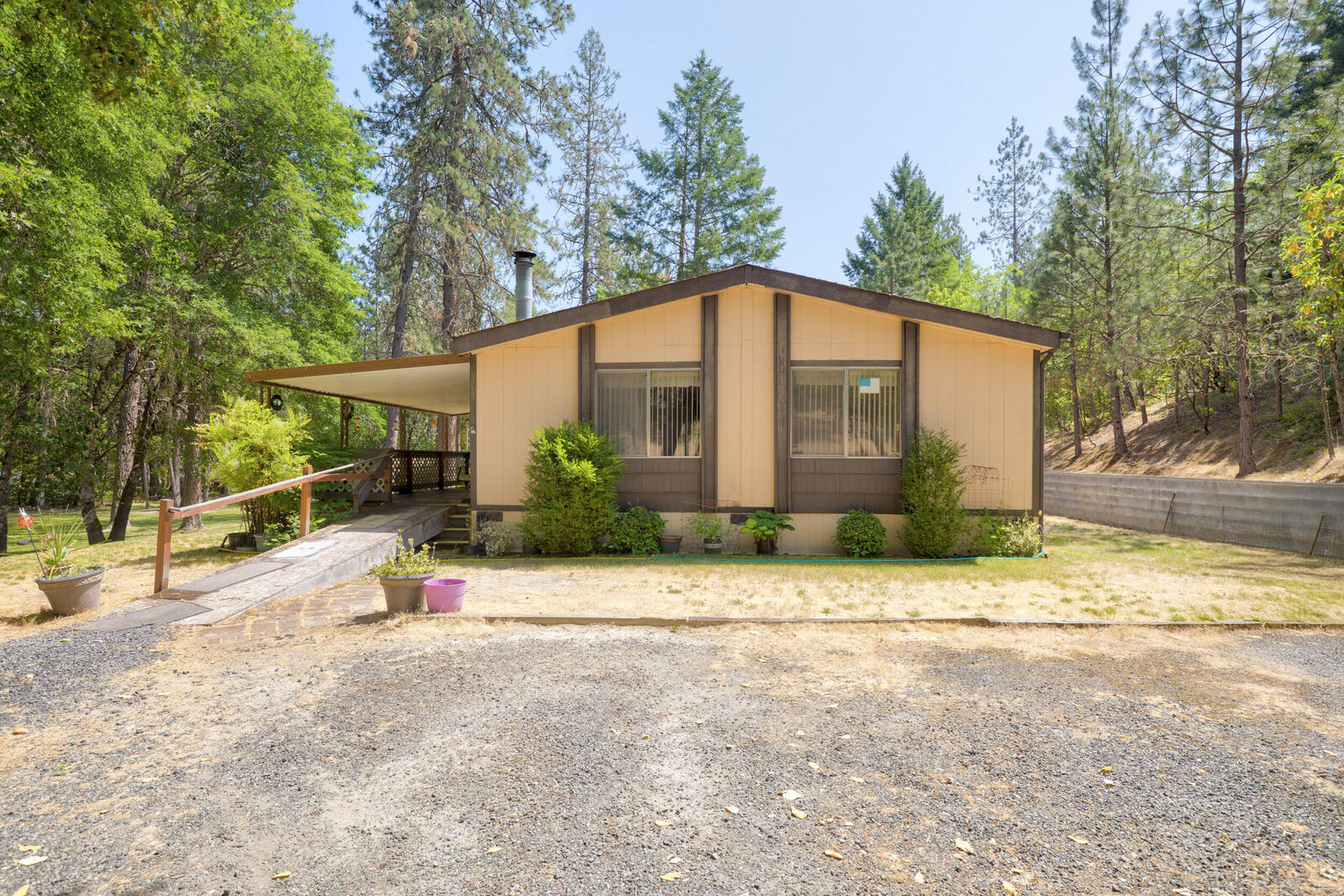 Property Photo: 4650 Williams Highway OR 97527