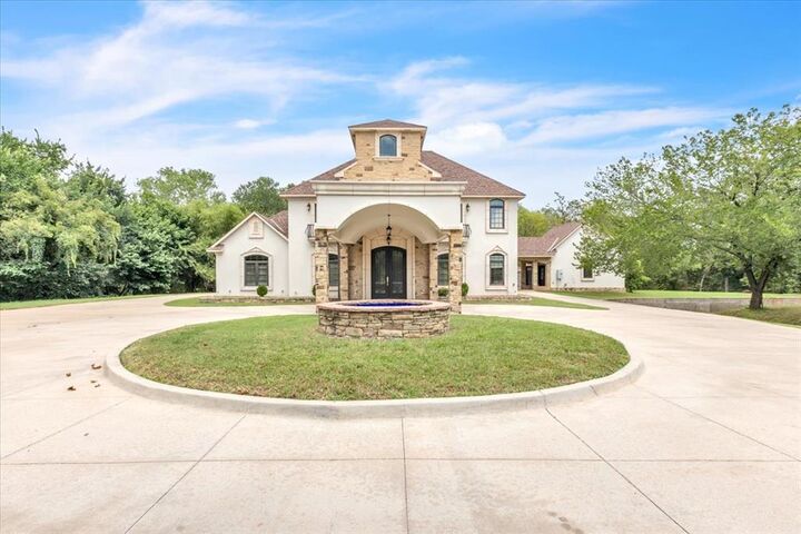 Property Photo: 14000 Edmond Lake Drive OK 73049