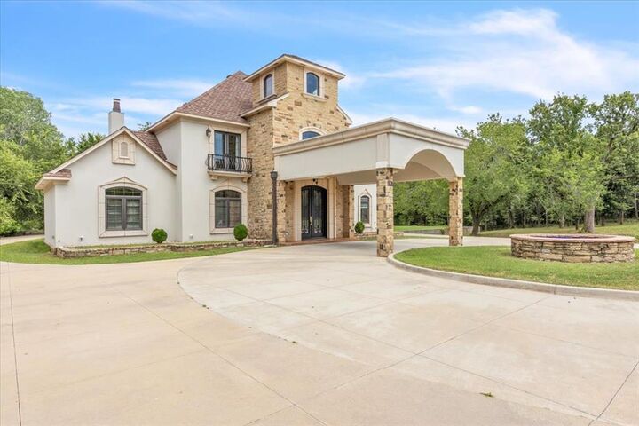 Property Photo:  14000 Edmond Lake Drive  OK 73049 