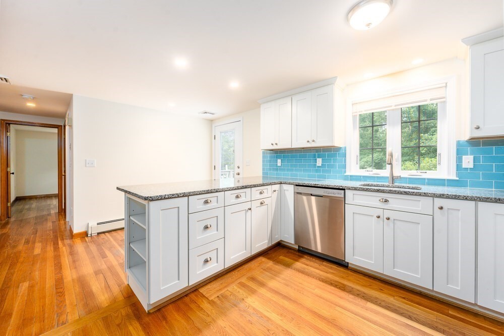 Property Photo:  121 S Yarmouth Rd  MA 02638 