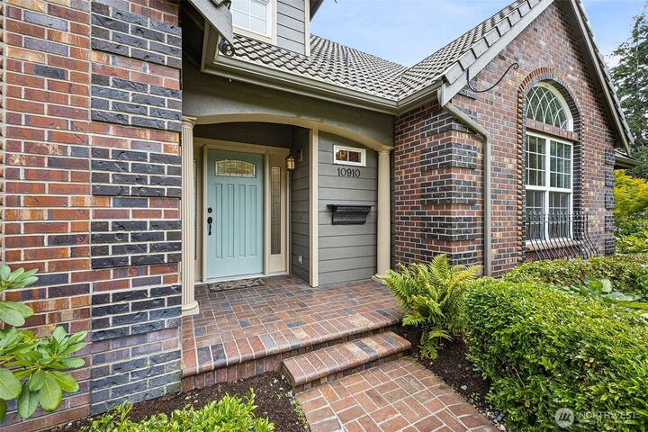 Property Photo: 10910 48th Street Ct E WA 98372