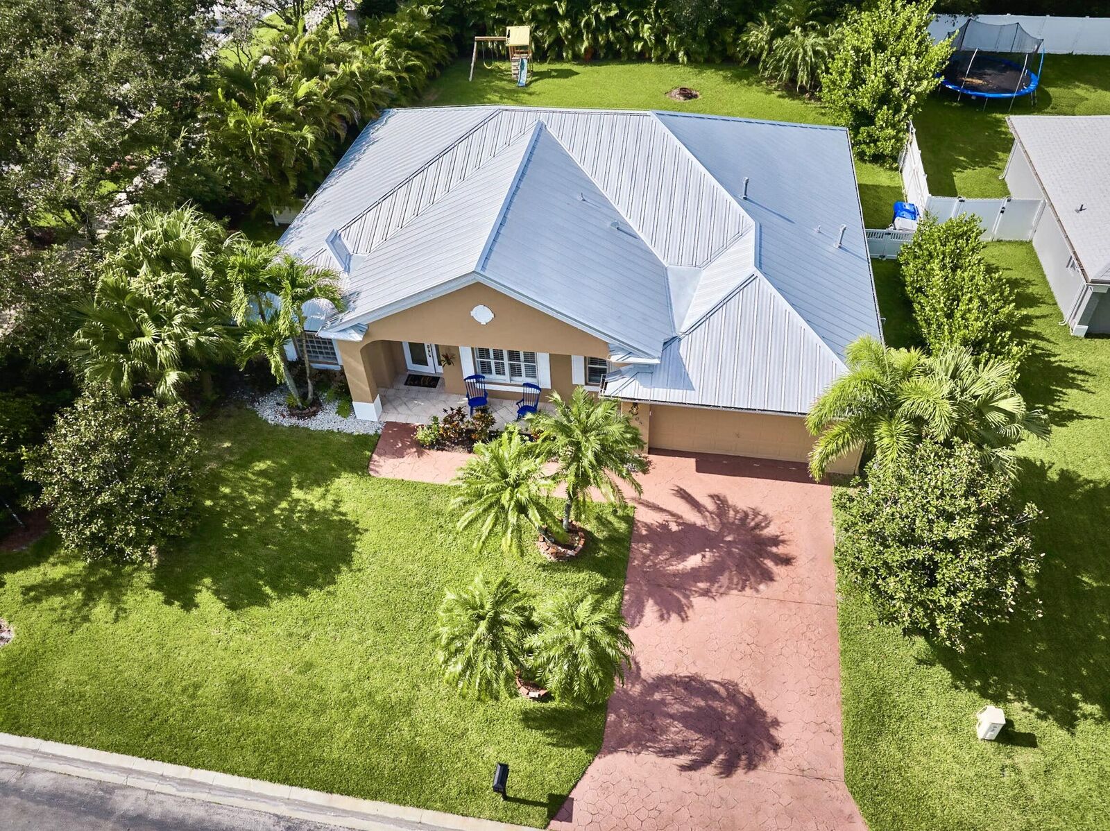 Property Photo: 4705 Stephanie Lane SW FL 32968