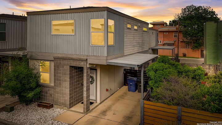 142 E Myrtle St  San Antonio TX 78212 photo