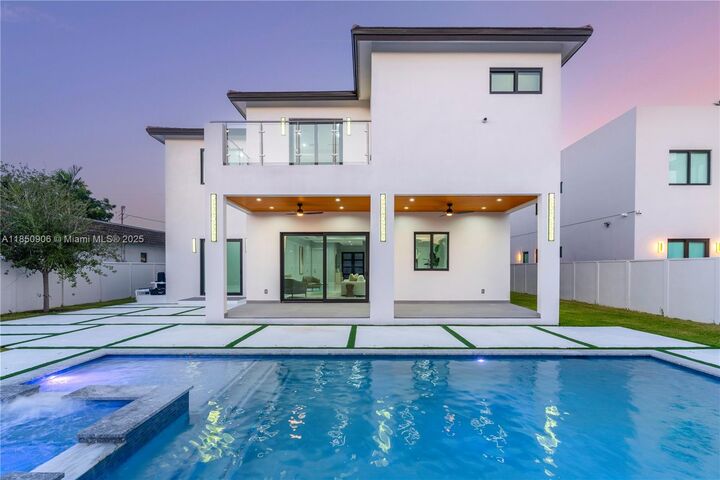 Property Photo: 4240 SW 84th Ave FL 33155