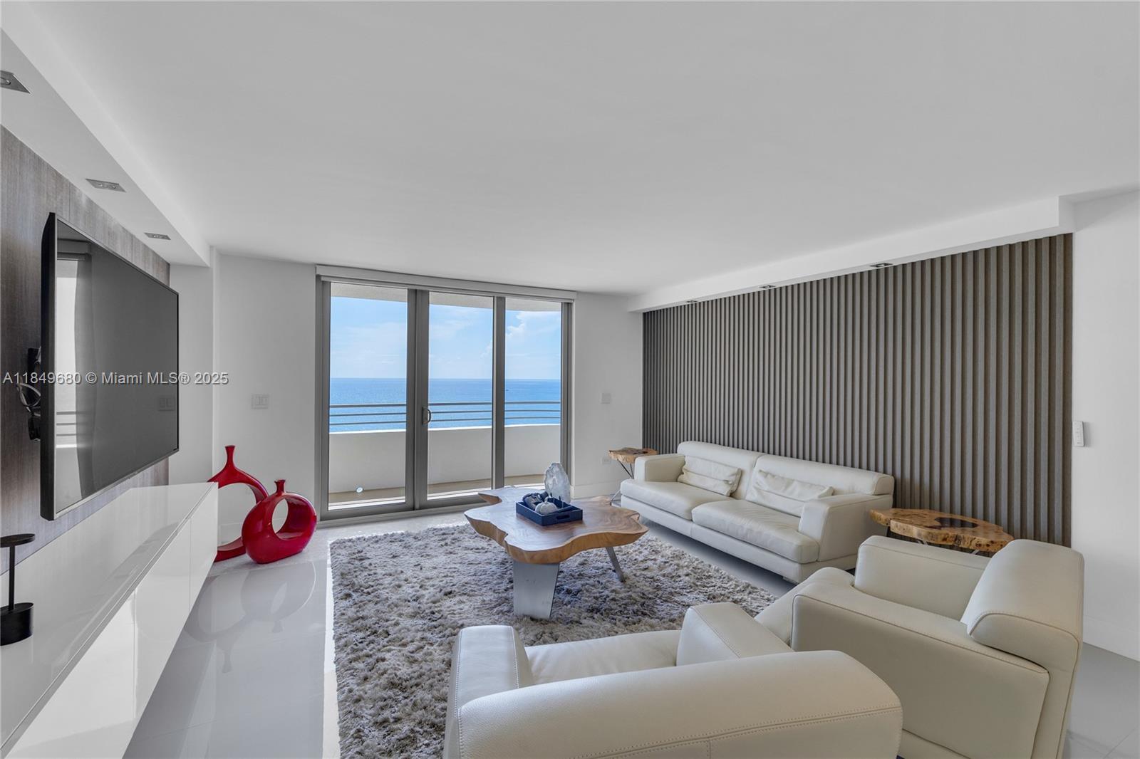 Property Photo: 5555 Collins Ave 11D FL 33140