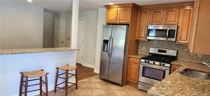 Property Photo: 279 Quarry Road 2 CT 06033