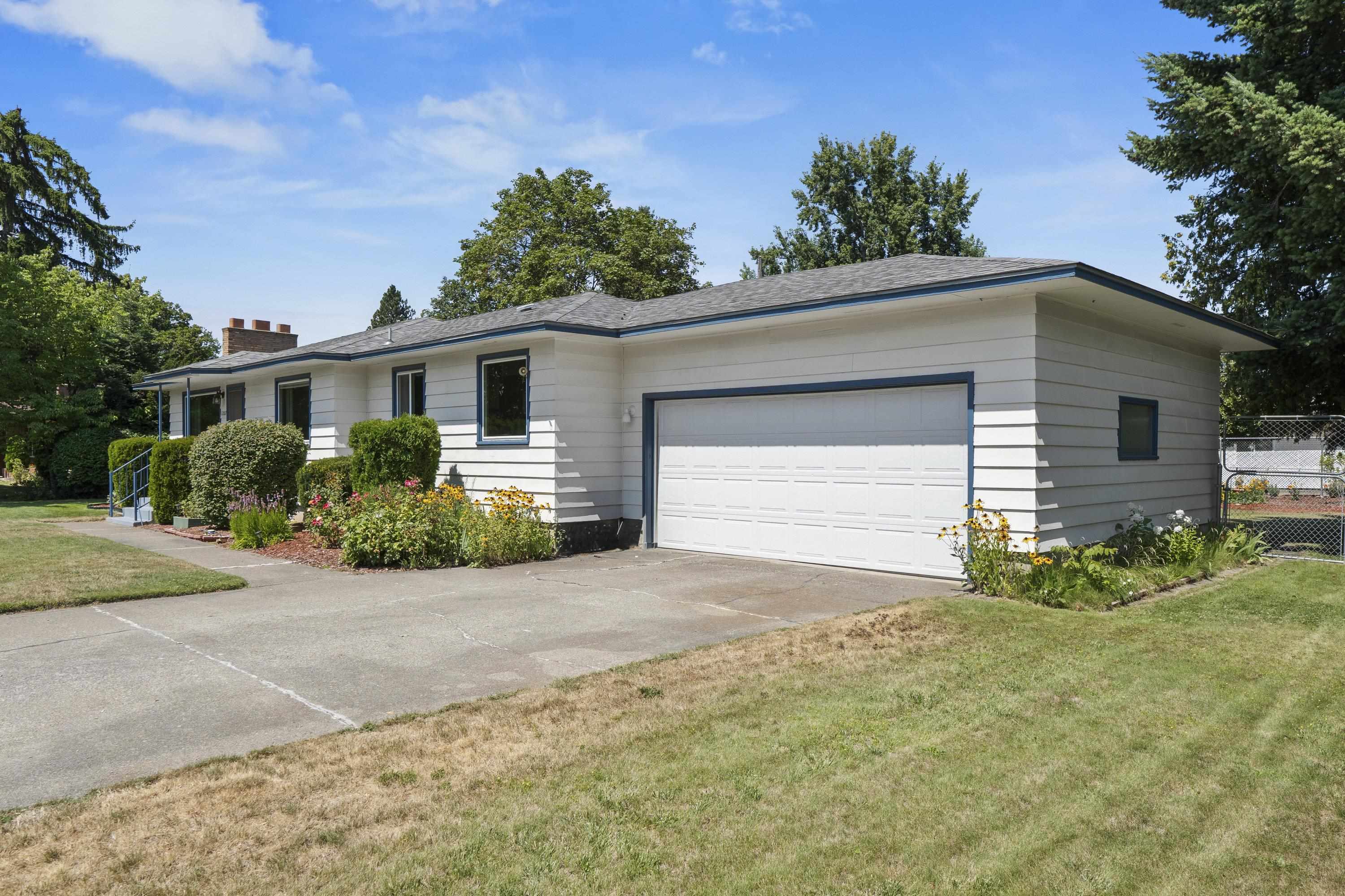 Property Photo: 12007 E 19th Ave WA 99206