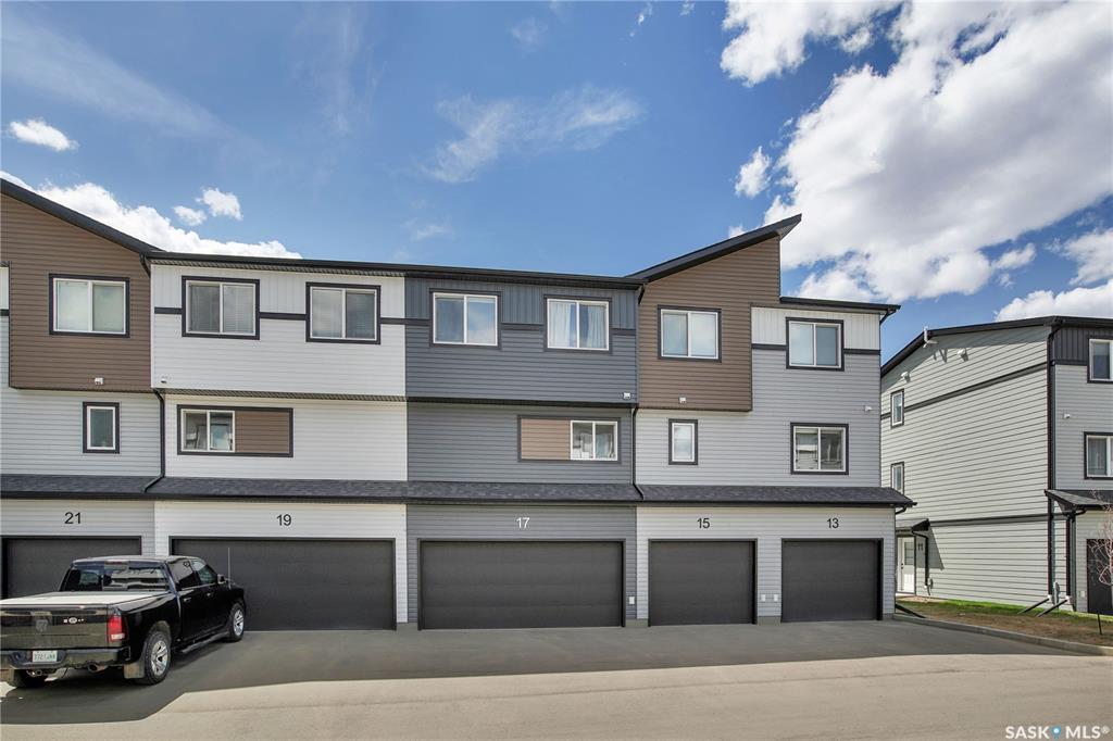Property Photo: 651 Dubois Crescent 17 SK S7V 0R3