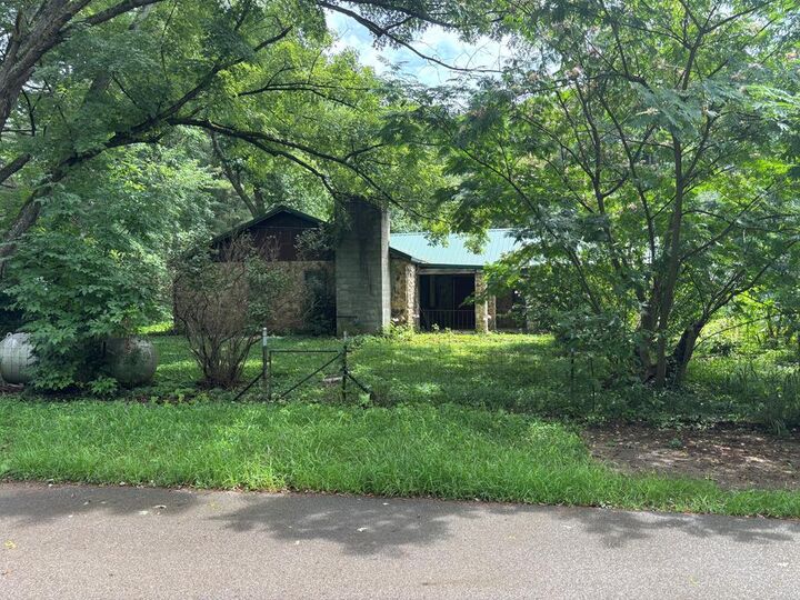 Property Photo:  300 Woods Hollow Rd.  OH 45601 