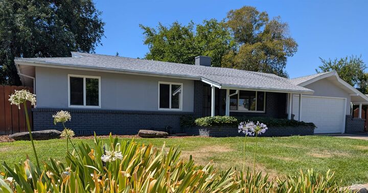 Property Photo:  835 Shasta Avenue  CA 96080 