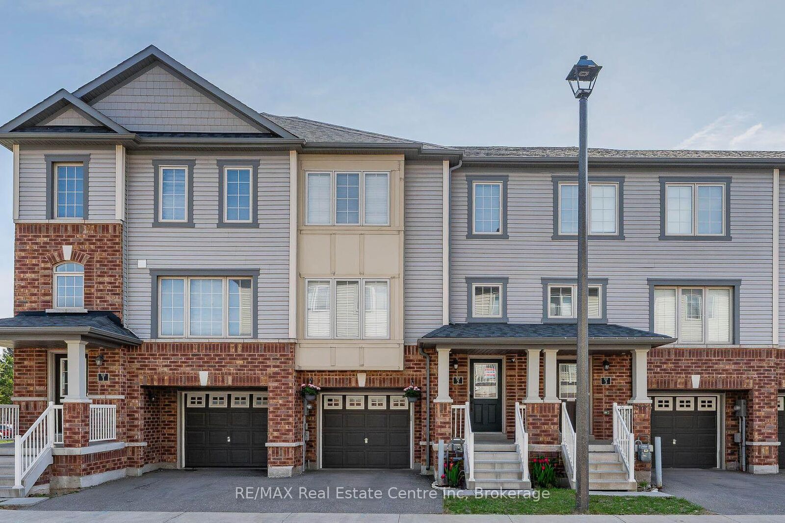 Property Photo:  395 Linden Drive 2  ON N3H 0C8 