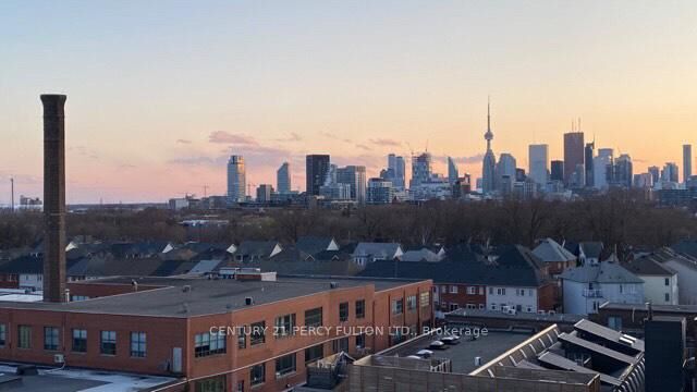 Photo de la propriété:  319 Carlaw Avenue 816  ON M4M 0A4 