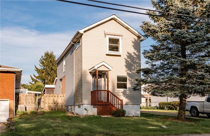 Property Photo: 2606 Monroe St PA 15065