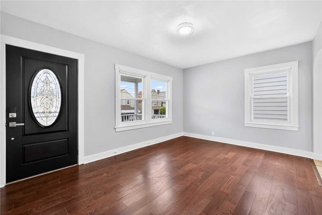 Property Photo: 1631 McMinn St PA 15001