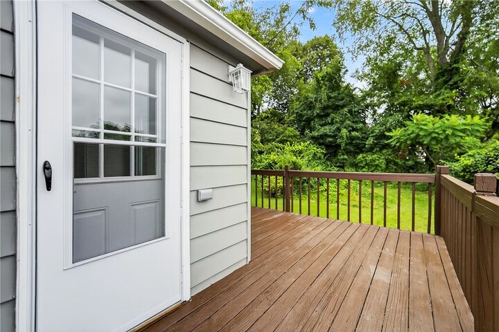 Property Photo:  1631 McMinn St  PA 15001 