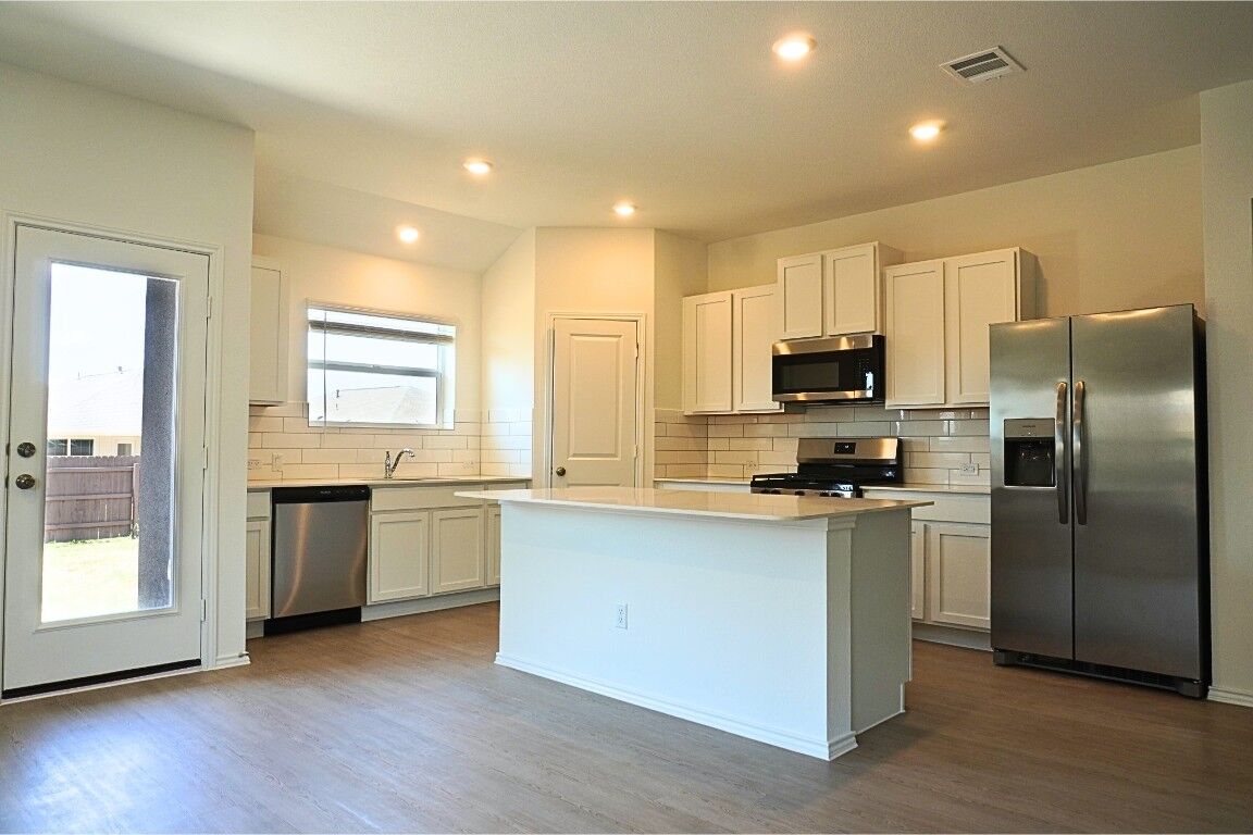 Property Photo:  1521 Boggy Creek Ranch Road  TX 78628 
