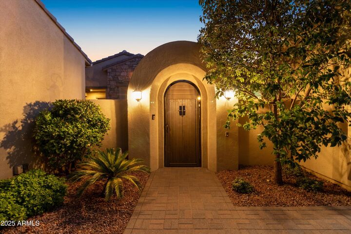 Property Photo: 23116 N Del Monte Drive AZ 85375