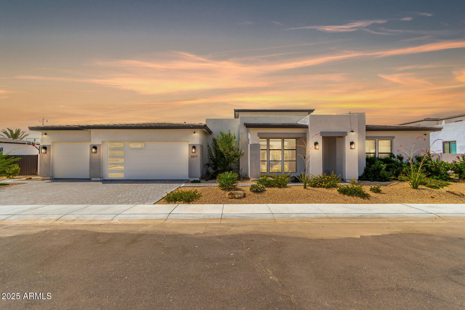 Property Photo:  3317 W Desert Dawn Drive  AZ 85083 