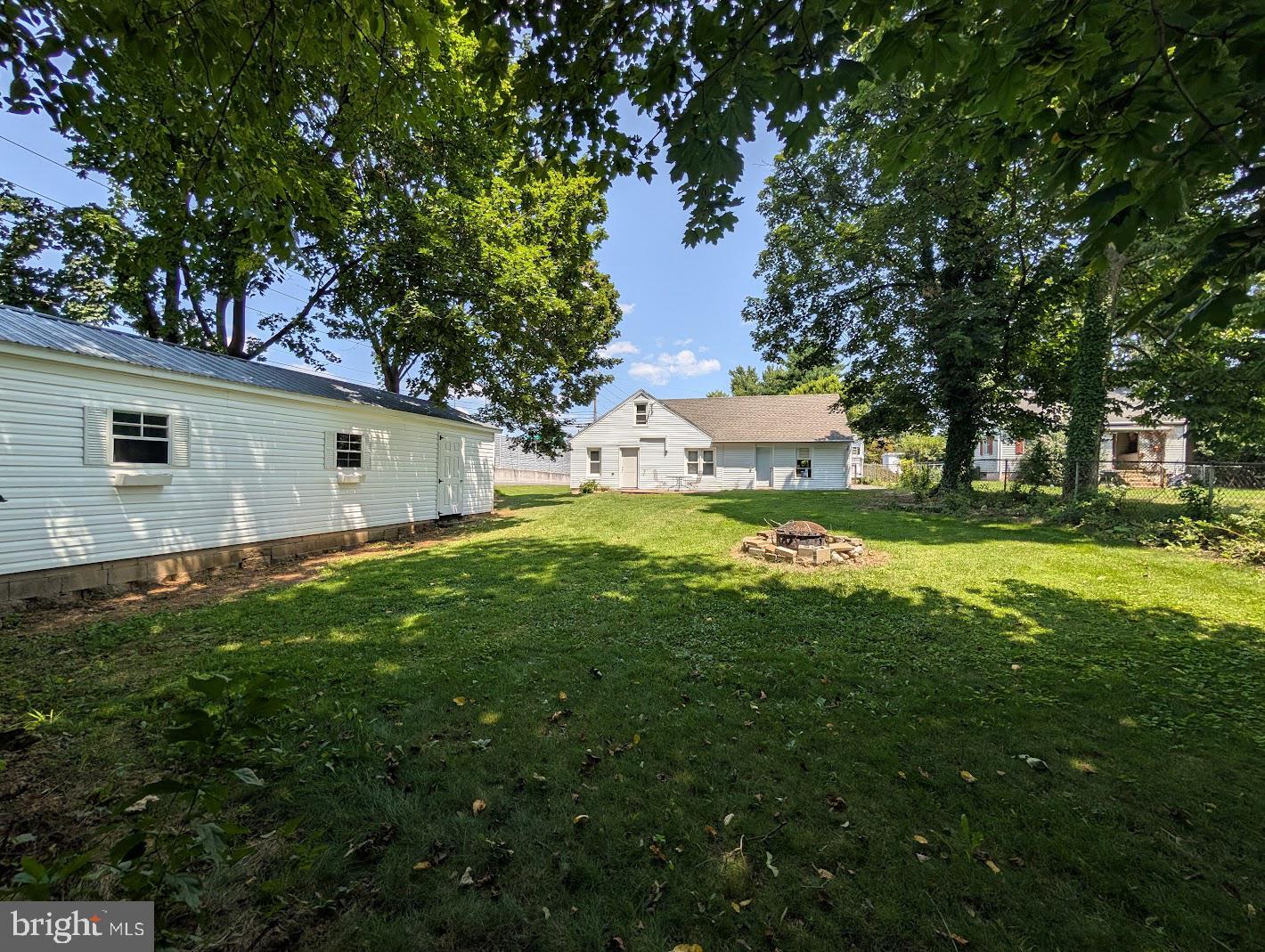 Property Photo:  1122 Laurel Avenue  PA 17011 