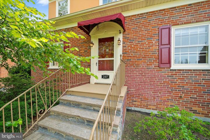 Property Photo: 257 Jefferson Street VA 22601