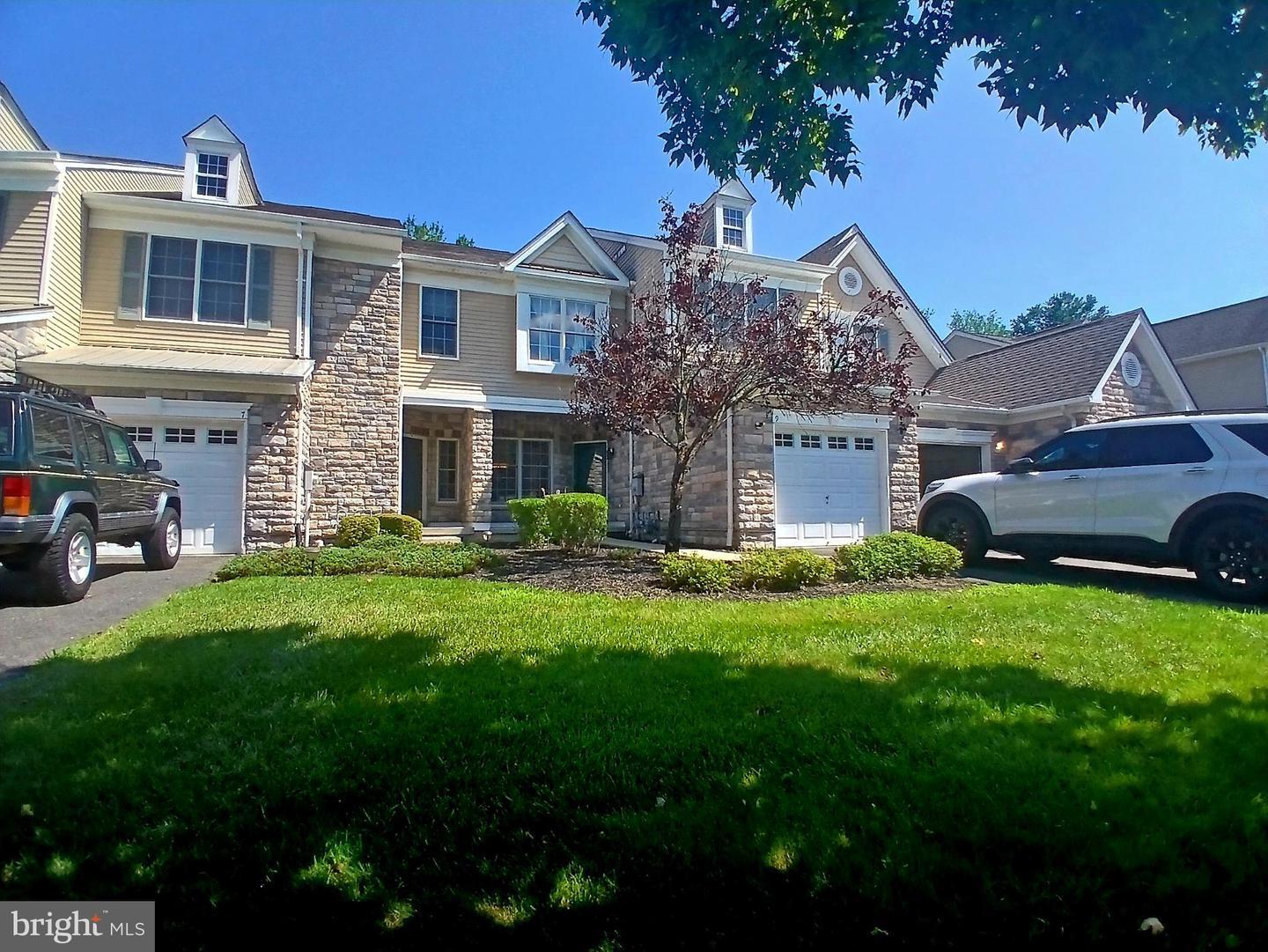 9 Wedgewood Court  Princeton NJ 08540 photo