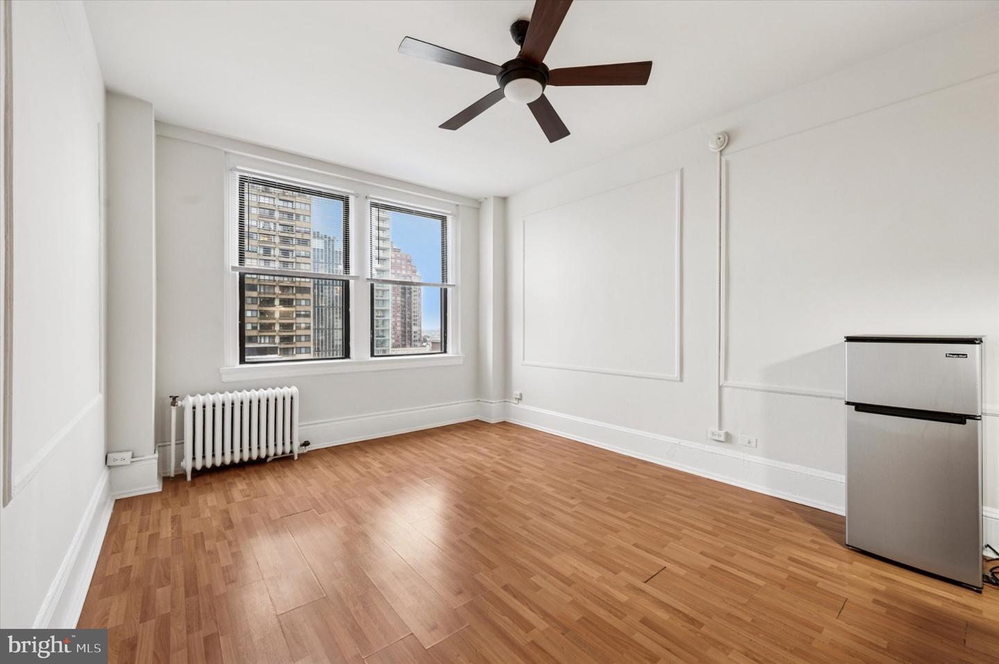 Property Photo:  1324 Locust Street 1121  PA 19107 