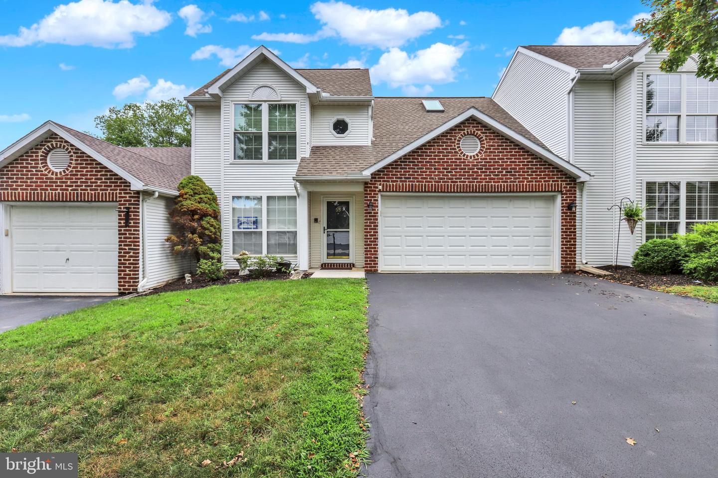Property Photo:  35 Greenfield Drive  PA 17015 