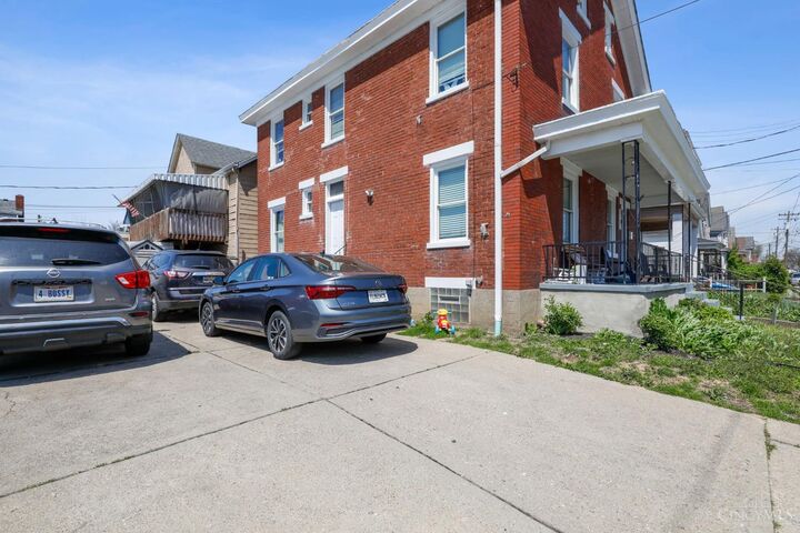 Property Photo: 5107 Hunter Avenue OH 45212