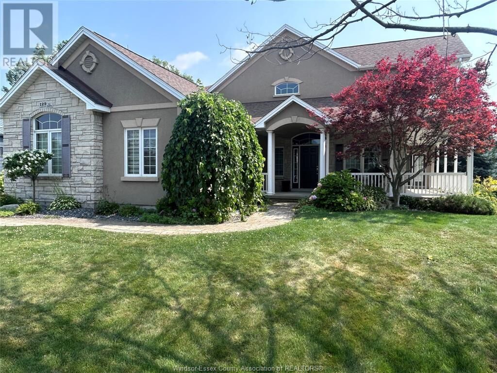 Property Photo:  129 Lake Street  ON N0P 1L0 