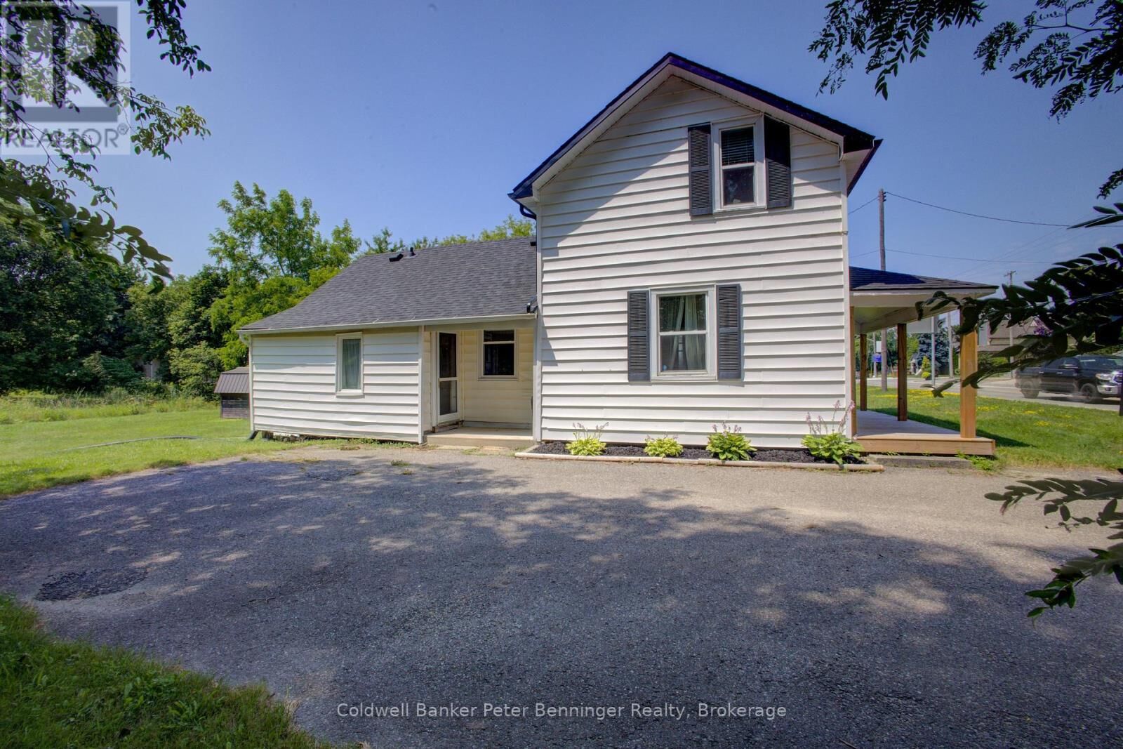 Property Photo: 84 Main Street ON N0G 2T0