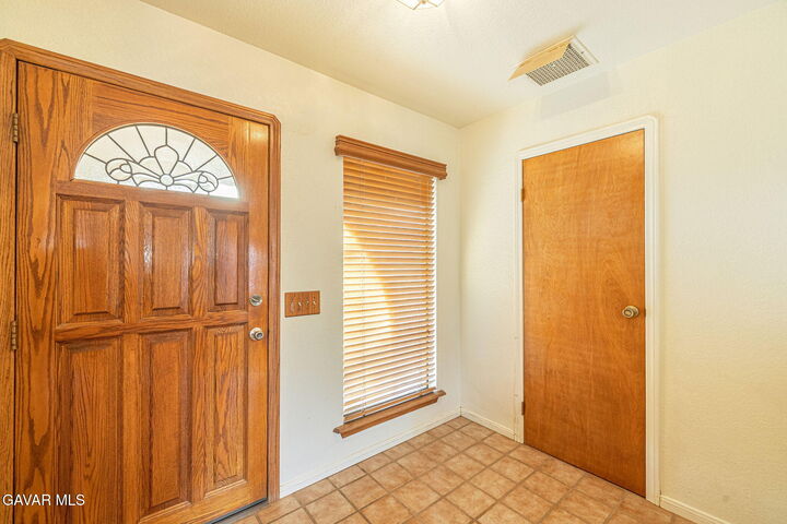 Property Photo:  45050 E 43rd Street  CA 93535 