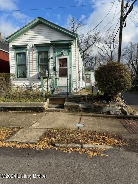 Property Photo: 615 Dr W. J. Hodge St KY 40203