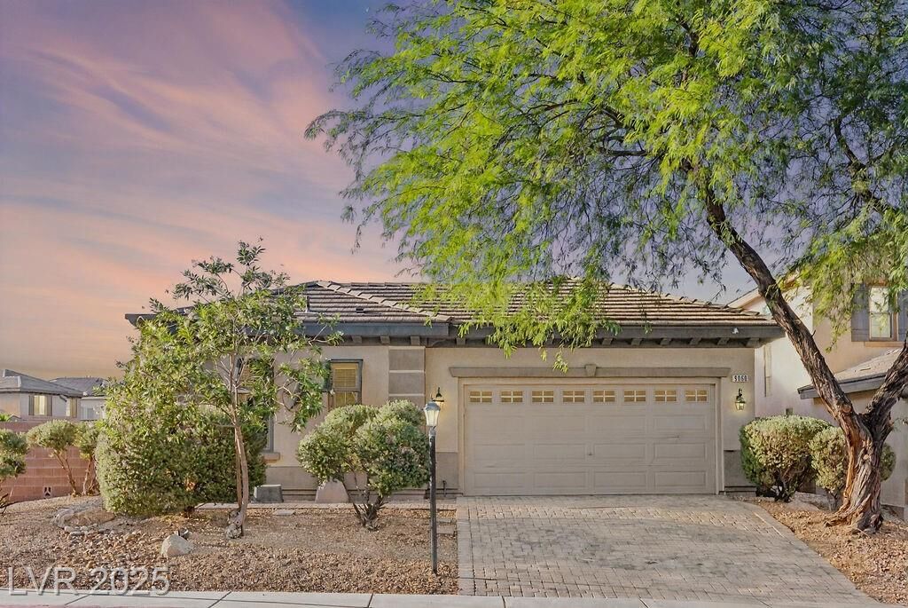Property Photo: 9060 Wolf Dancer Avenue NV 89143