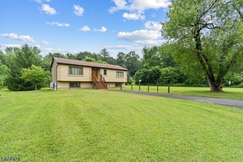 Property Photo: 9 Old Rudetown Rd NJ 07462