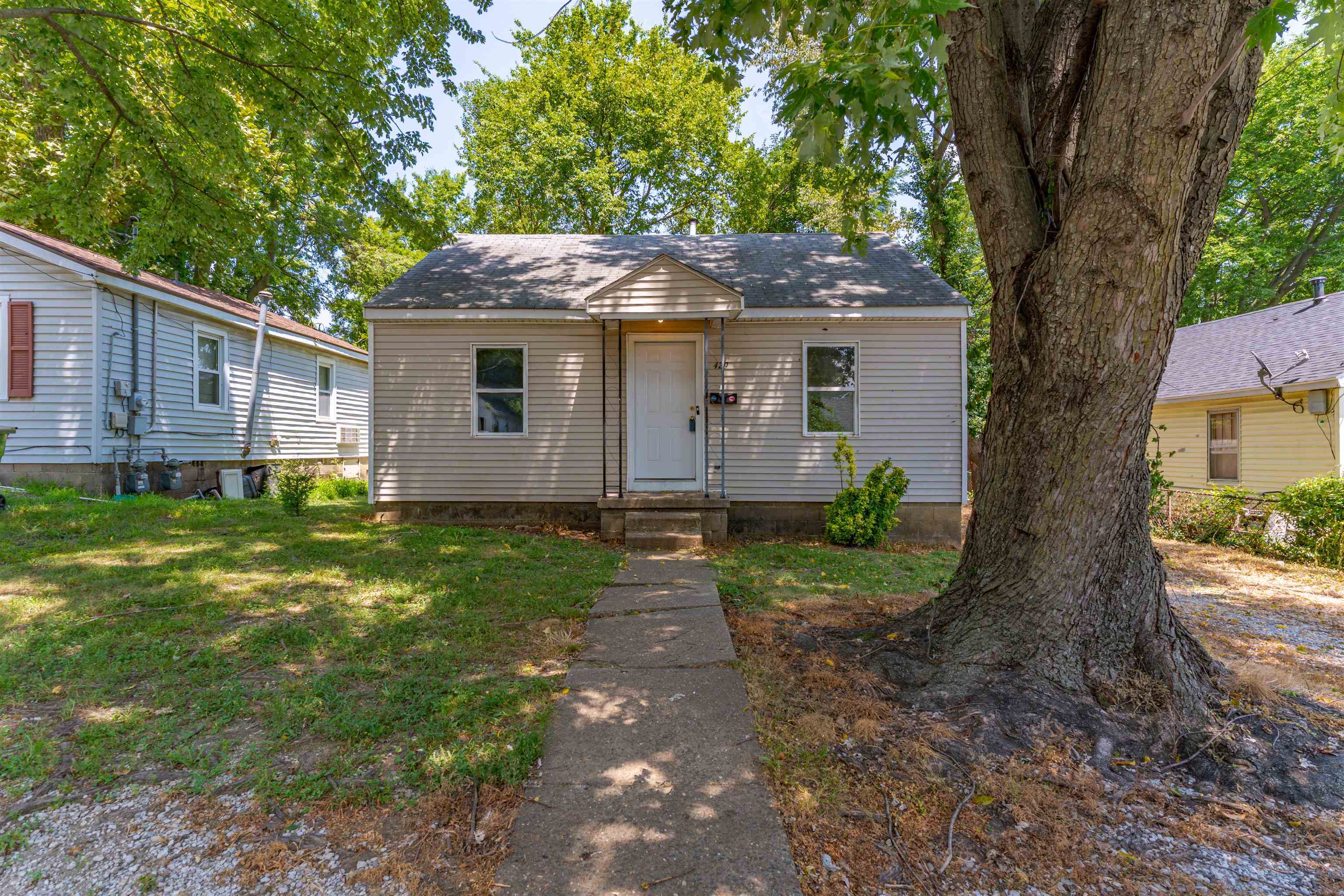 Property Photo:  429 Ray Street  KY 42420 