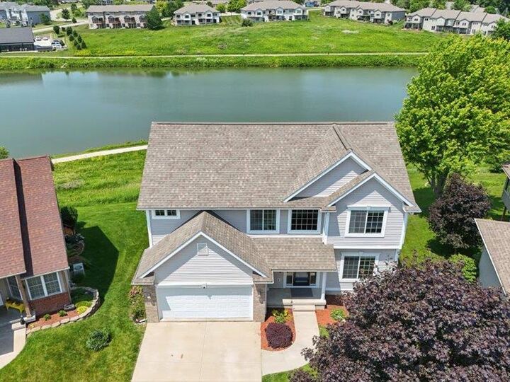 Property Photo: 505 Avalon Pl IA 52241