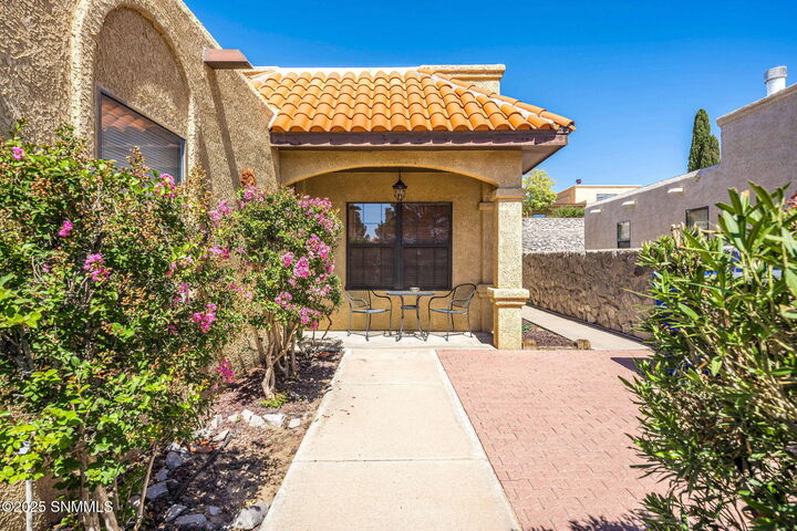 Property Photo: 2098 Pine Needle Way NM 88012