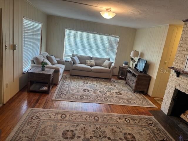 Property Photo: 201 Park Boulevard N FL 34285