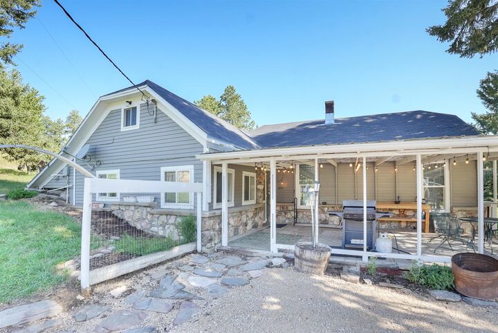 Property Photo: 25267 Highway 385 SD 57730