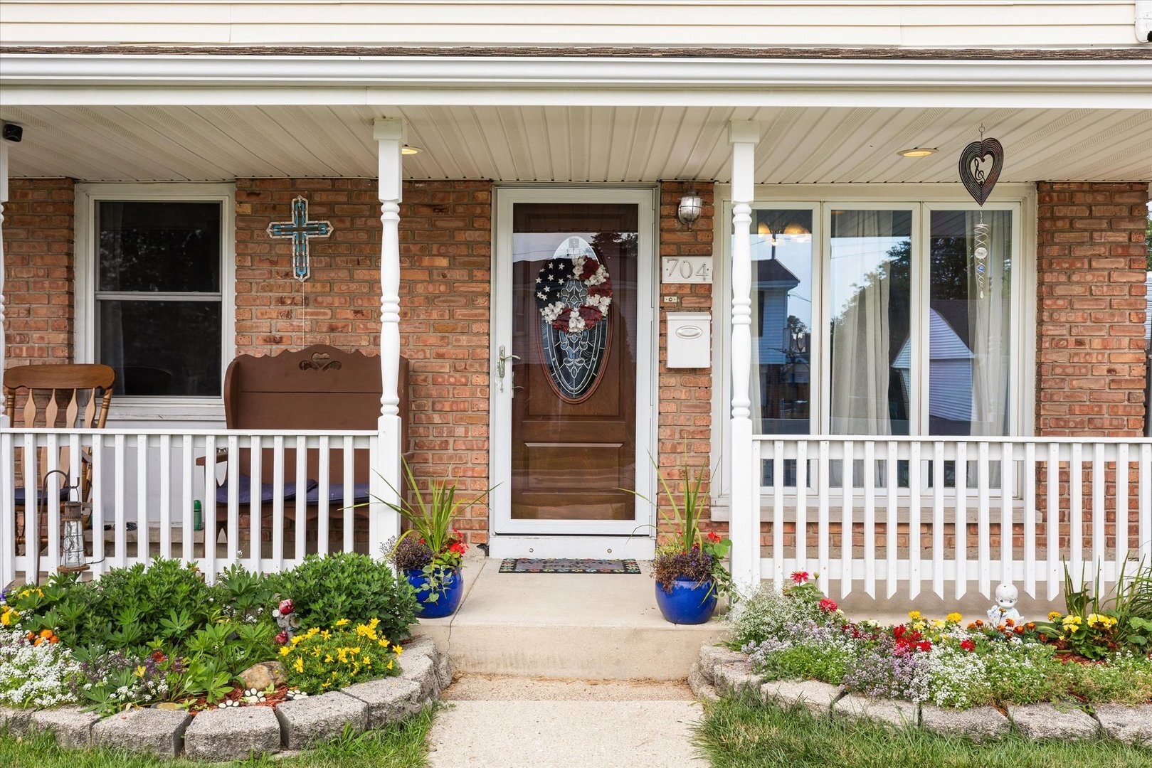 Property Photo:  704 Geneva Avenue  IL 60446 