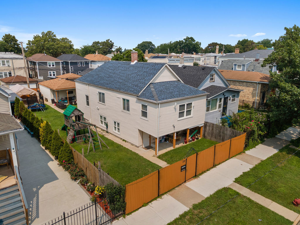 Property Photo:  2226 N Lavergne Avenue  IL 60639 