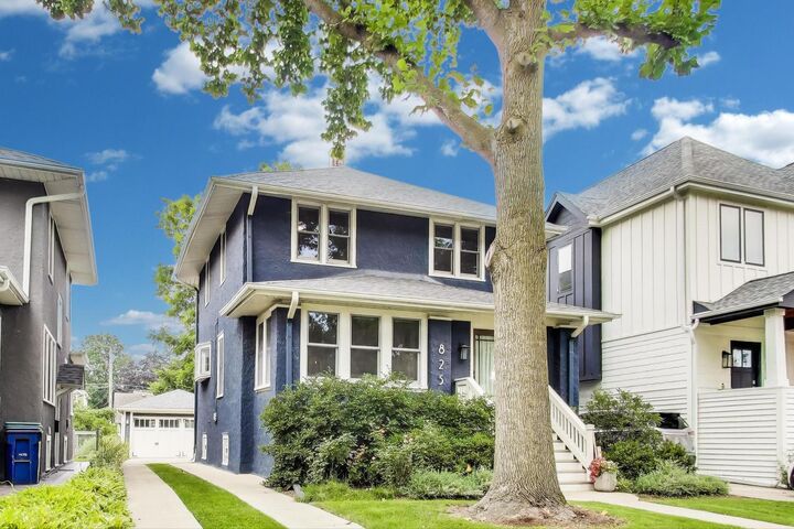Property Photo:  825 Woodbine Avenue  IL 60302 