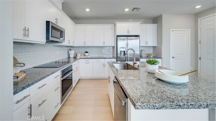 Property Photo:  2593 Cloudview Privado  CA 91761 