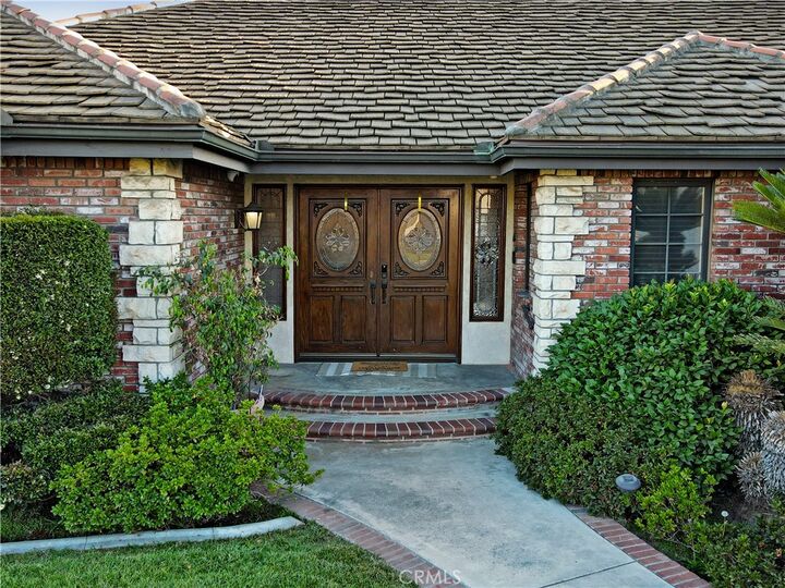 Property Photo:  9378 Suva Street  CA 90240