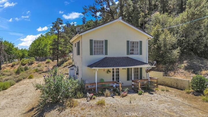 Property Photo:  312 Border Street  CA 93225 